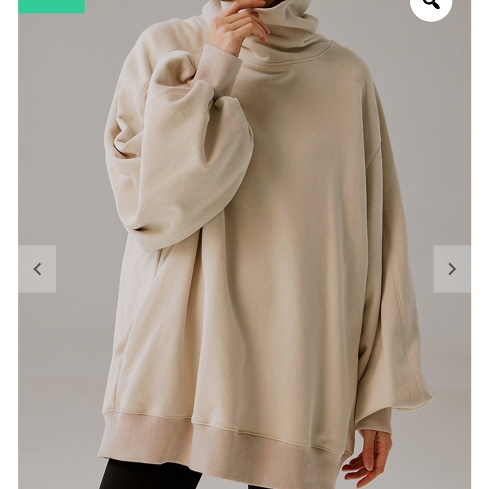 Oversized turtleneck sweatshirt